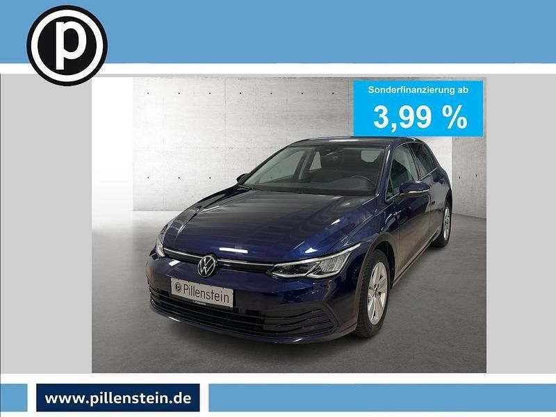 Gebraucht VW Golf Life 131 PS (96 kW) 2022 Blau Limousine