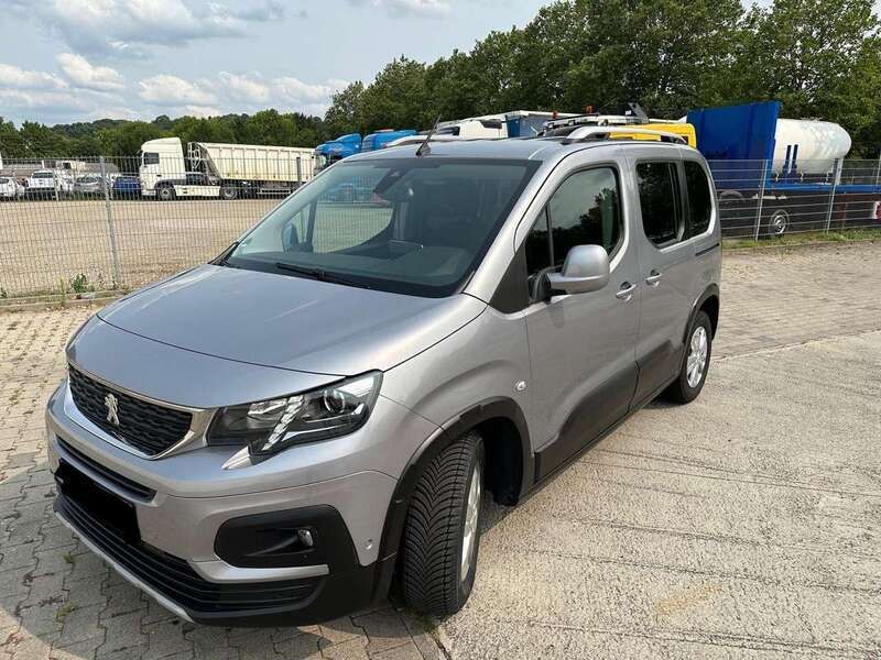 Lack grau artense Gebraucht 2019 Peugeot Rifter Allure Van / Kleinbus | 14.970 € (Teuer) - Bild 1/4