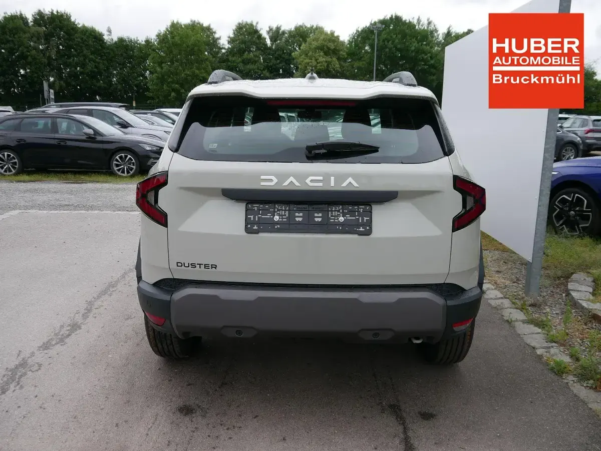 Neu Dacia Duster Expression 140 PS (102 kW) 2026 Sandstonebeige SUV