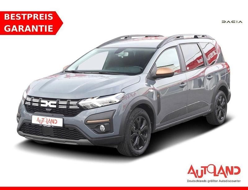 Gebraucht Dacia Jogger 101 PS (74 kW) 2024 Grau Van / Kleinbus