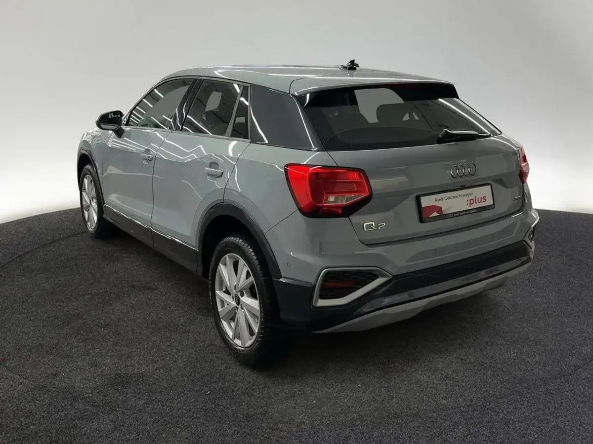 Gebraucht Audi Q2 Advanced 190 PS (139 kW) 2022 Pfeilgrau perleffekt SUV