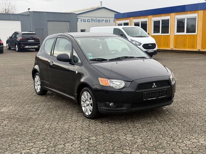 Gebraucht Mitsubishi Colt 95 PS (69 kW) 2013 Schwarz Kleinwagen