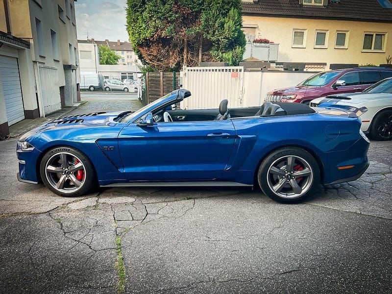Gebraucht Ford Mustang GT 449 PS (330 kW) 2023 Grabber blue metallic Cabrio