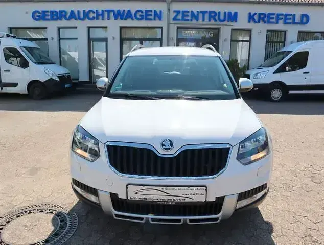 Gebraucht Skoda Yeti Ambition 122 PS (89 kW) 2015 Weiß SUV
