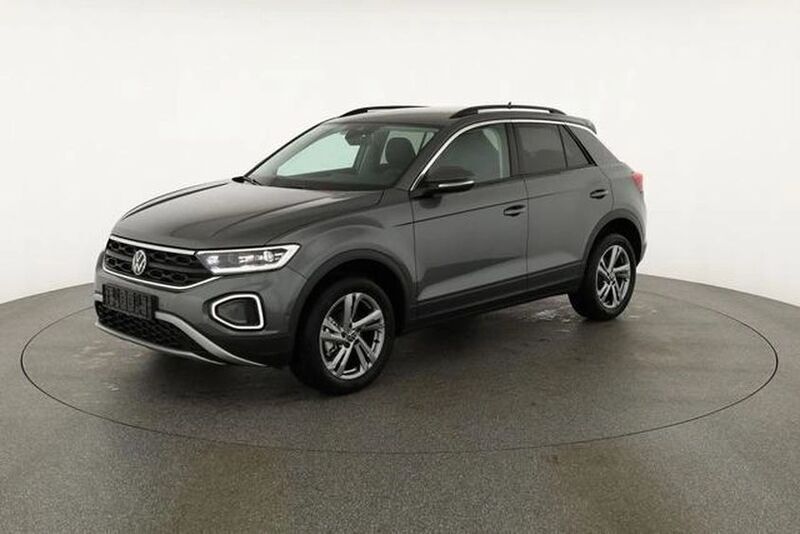 Blau Neu 2025 VW T-Roc Life SUV | 35.158 € (Guter Preis) - Bild 1/4
