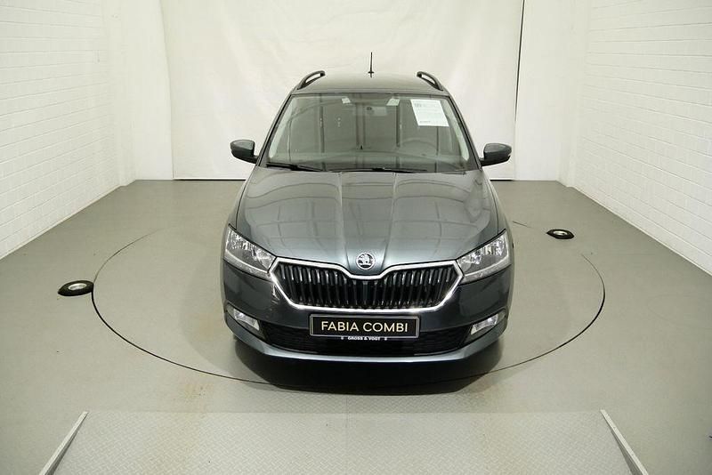 Gebraucht Skoda Fabia Cool Plus 95 PS (69 kW) 2020 Grau Kombi