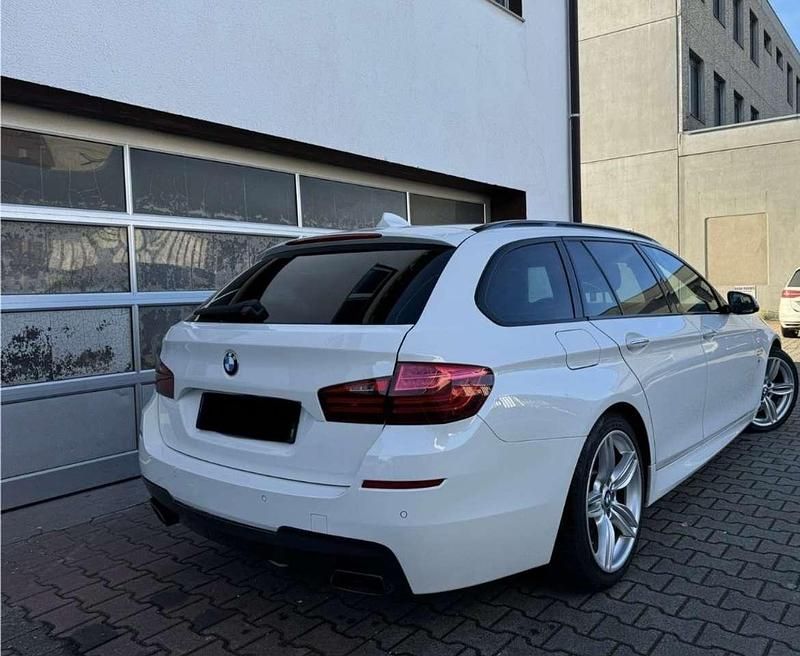 Gebraucht BMW M550 381 PS (280 kW) 2015 Weiß Limousine