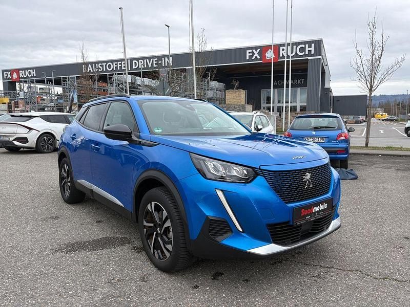 Second-hand Peugeot e-2008 Allure 100 kW (136 CP) 2022 Albastru SUV