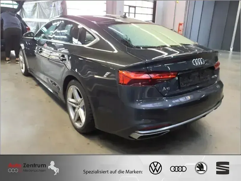 Gebraucht Audi A5 Sportback Advanced 190 PS (139 kW) 2020 Grau Kleinwagen