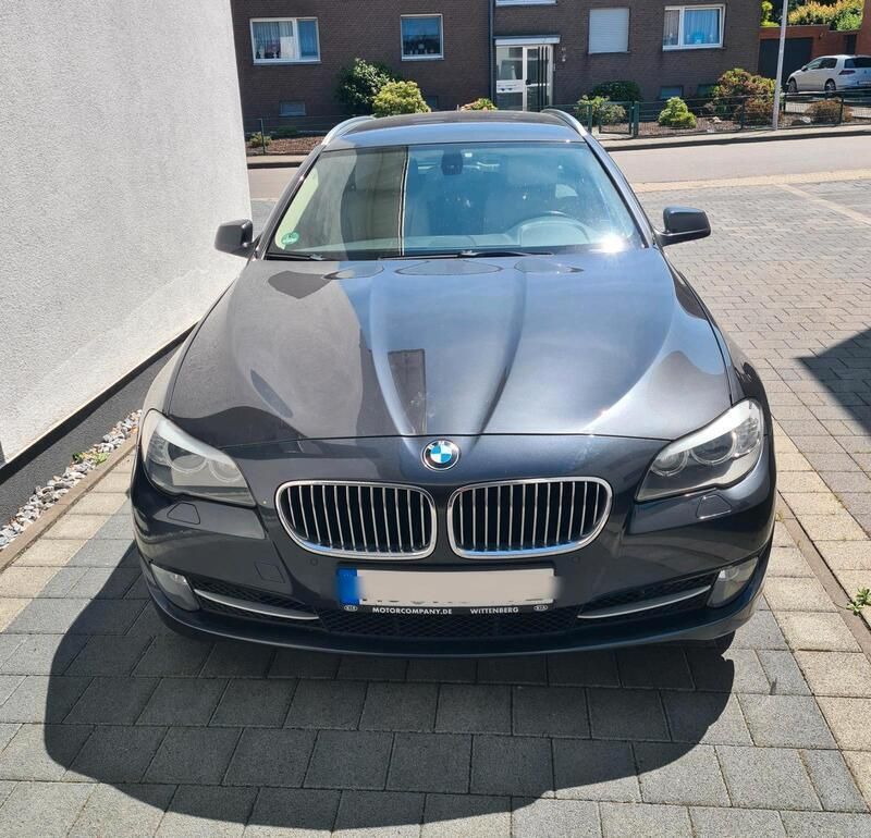 Andere außenfarben Gebraucht 2012 BMW 530 Kombi | 8.000 € (Superpreis) - Bild 1/4