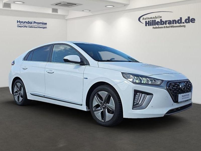 Gebraucht Hyundai Ioniq Premium 141 PS (103 kW) 2019 Weiss Kleinwagen