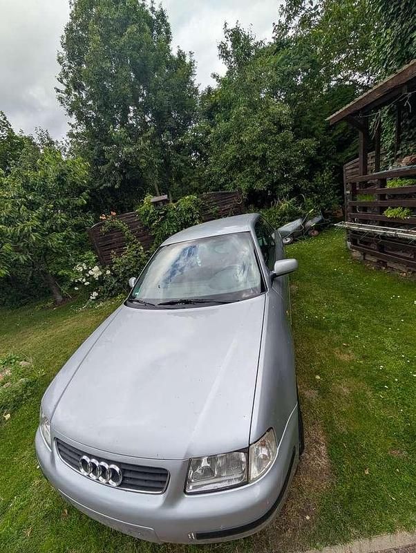 Gebraucht 1998 Audi A3 Attraction Limousine | 500 € (Guter Preis) - Bild 1/4