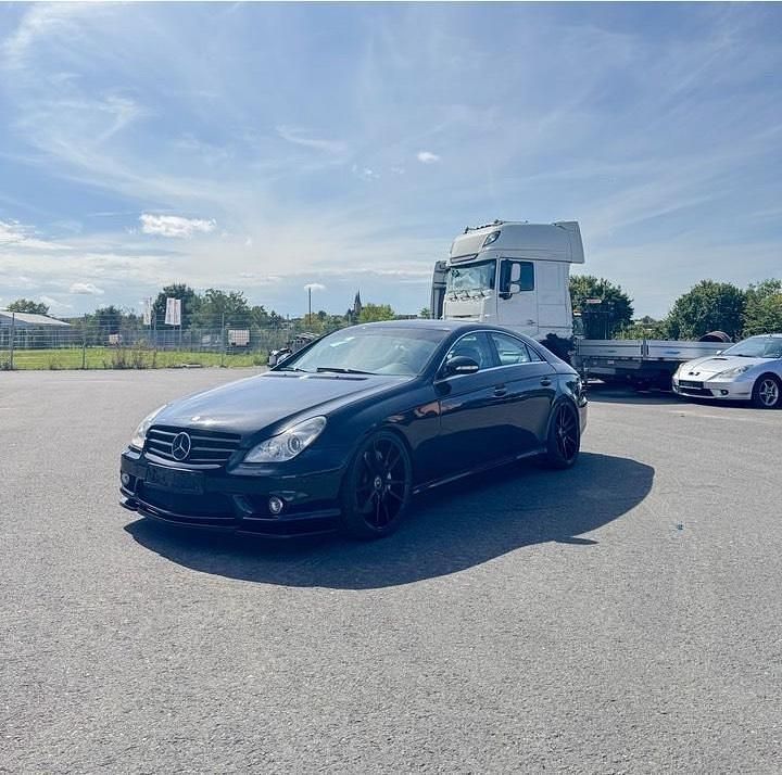 Schwarz Gebraucht 2006 Mercedes CLS55 AMG AMG Coupé | 16.800 € (Superpreis) - Bild 1/4