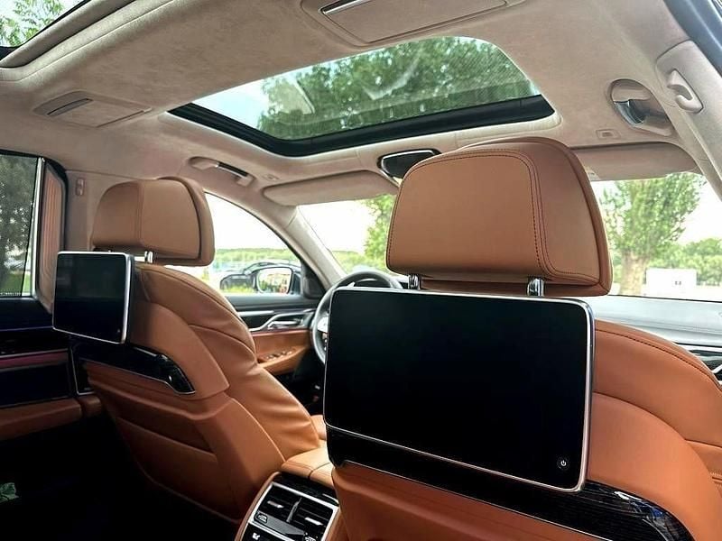 Gebraucht BMW 740 Performance 340 PS (250 kW) 2022 Schwarz Limousine