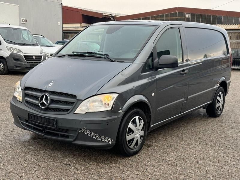 Gebraucht Mercedes Vito 163 PS (119 kW) 2011 Grau Van