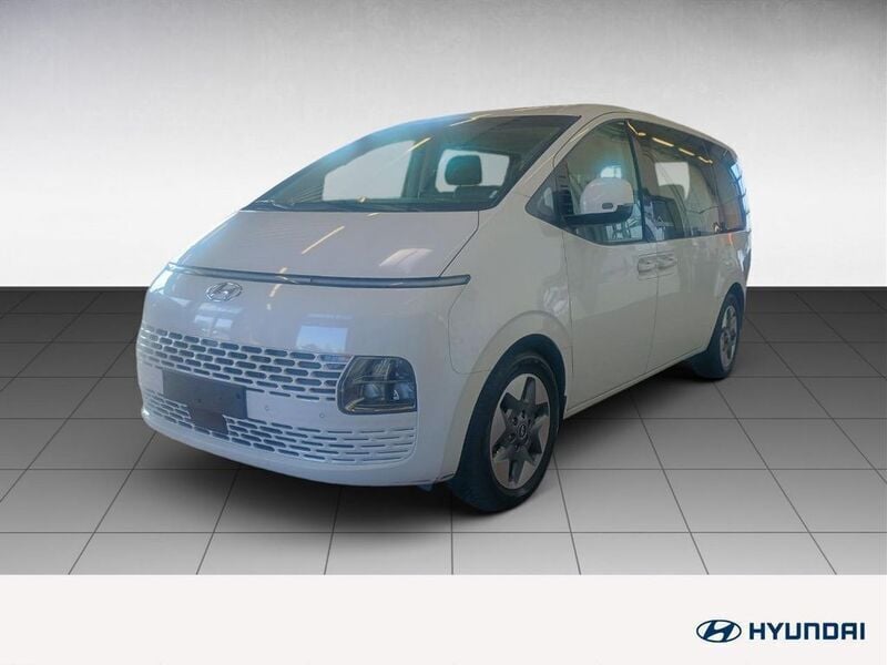 Weiss creamy white / sol Gebraucht 2024 Hyundai Staria Trend Van | 40.980 € (Superpreis) - Bild 1/4