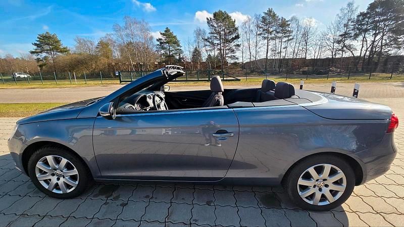 Gebraucht VW Eos 160 PS (117 kW) 2009 Grau Cabrio