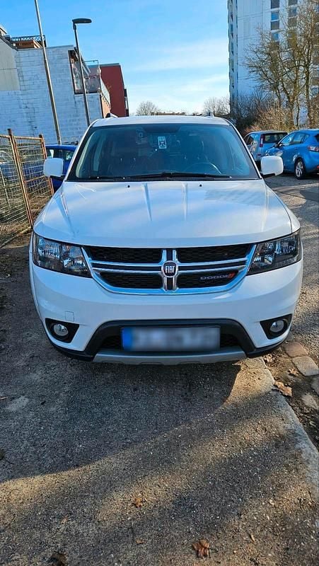 Gebraucht Fiat Freemont 170 PS (125 kW) 2012 Weiß SUV