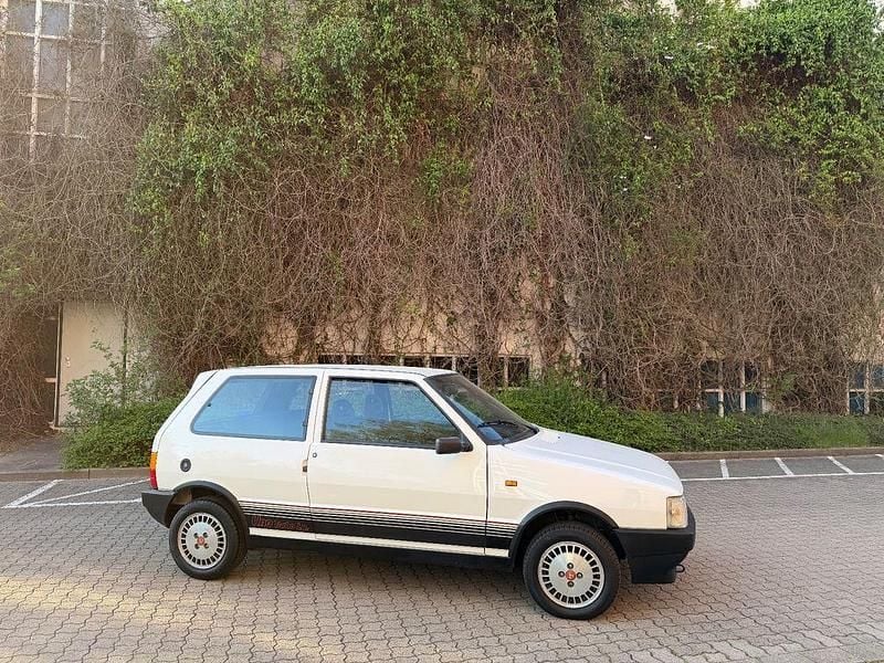 Second-hand Fiat Uno 105 CP (77 kW) 1987 Alb Hatchback