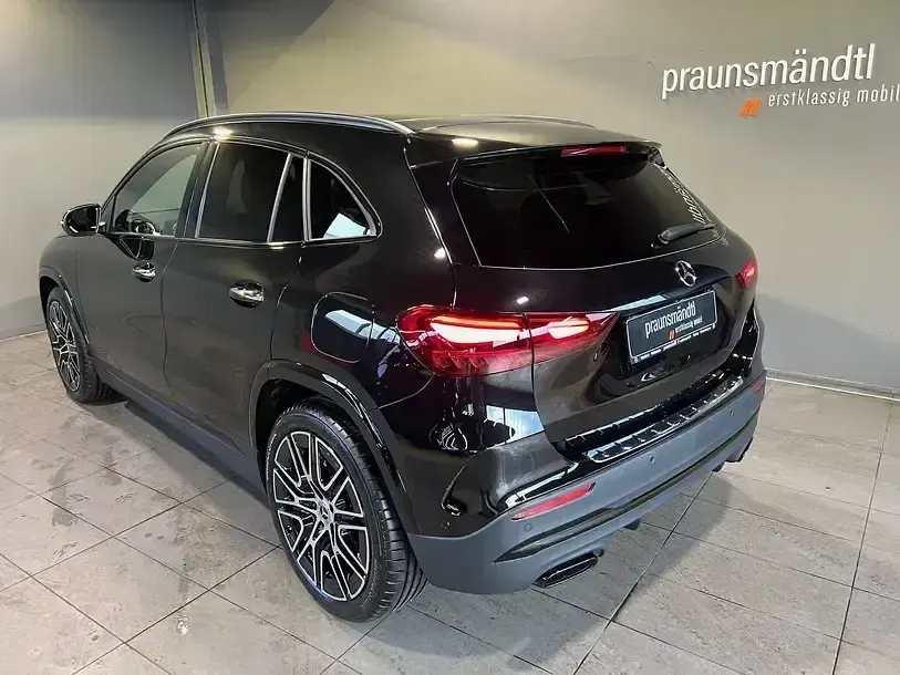 Gebraucht Mercedes GLA220 AMG 190 PS (139 kW) 2026 Grau SUV