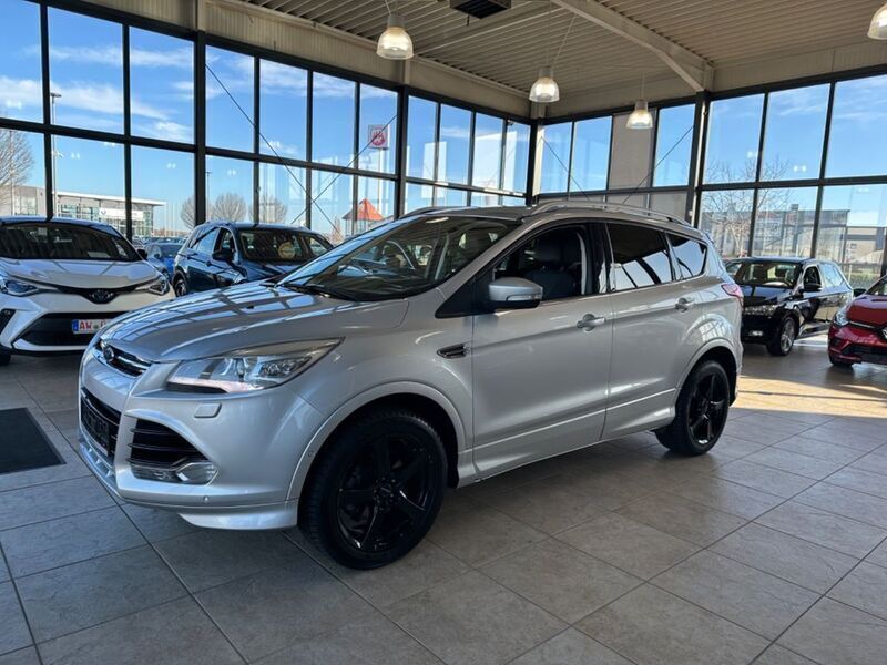 Gebraucht Ford Kuga Individual 150 PS (110 kW) 2015 Silber SUV