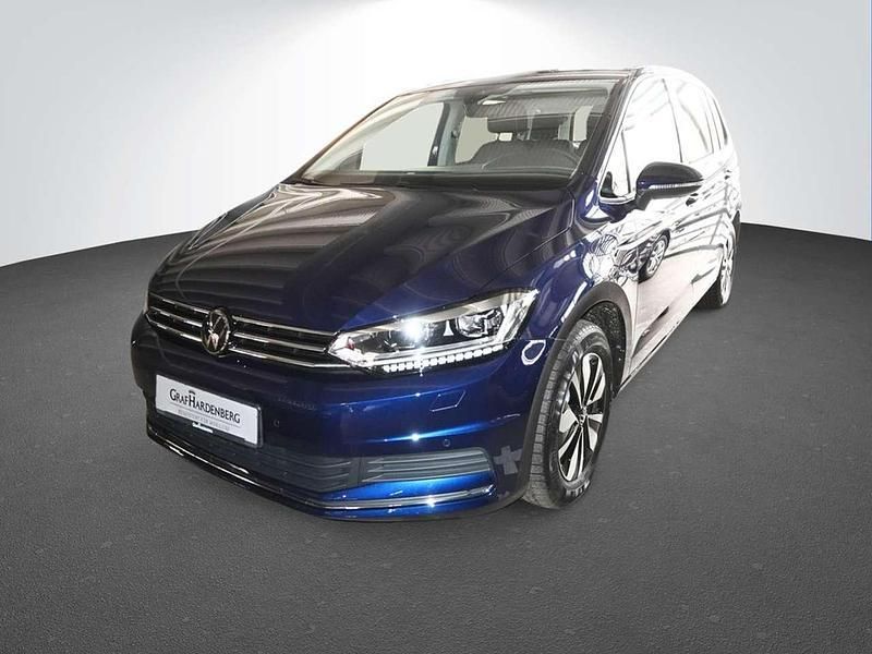 Atlantik blue metallic Gebraucht 2023 VW Touran Move Van / Kleinbus | 36.990 € (Etwas zu teuer) - Bild 1/4