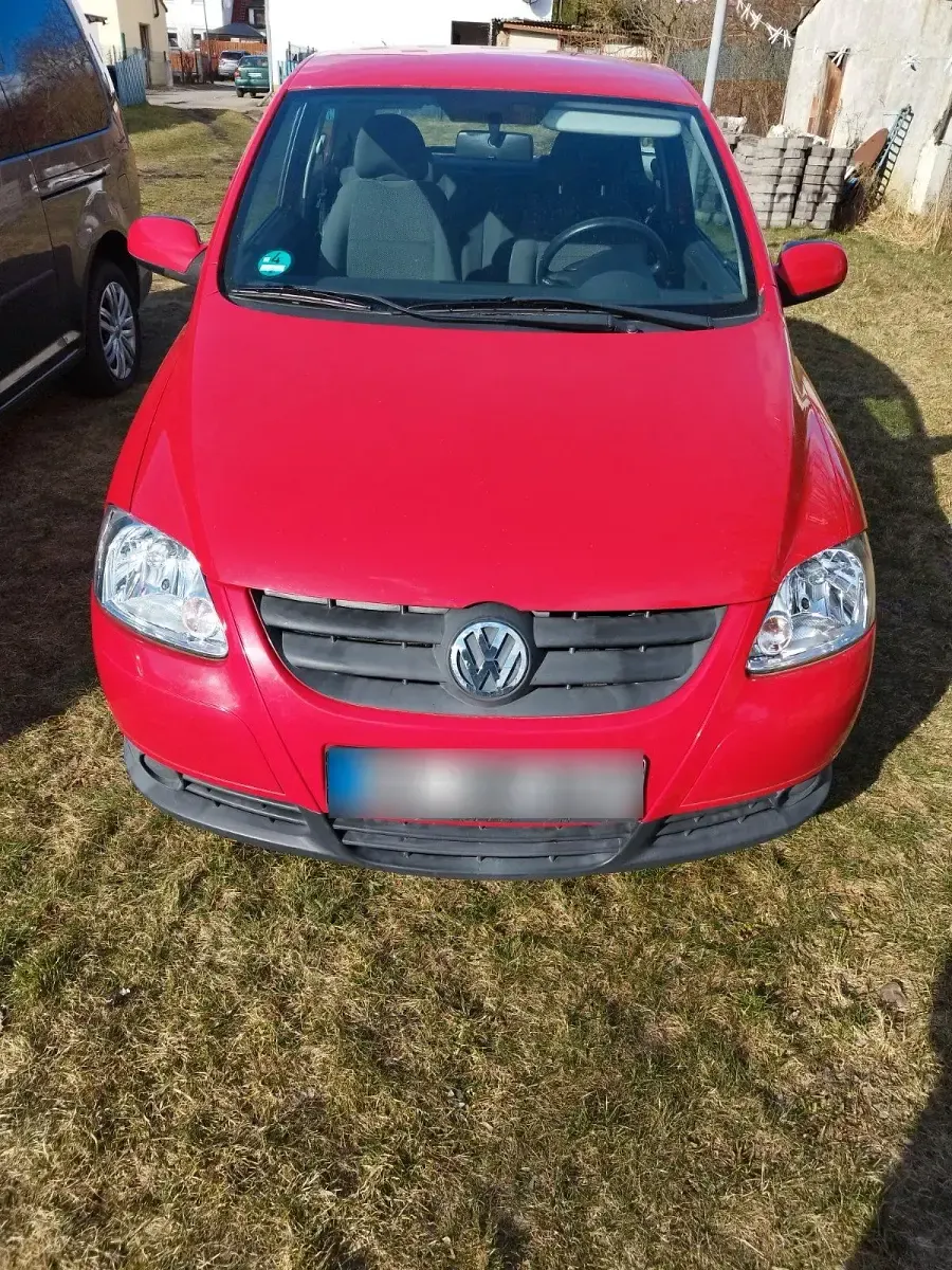 Second-hand VW Fox 54 CP (39 kW) 2009 Roșu Hatchback