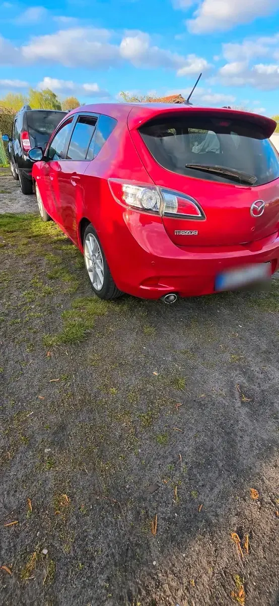 Używany Mazda 3 185 KM (136 kW) 2012 Czerwony Hatchback