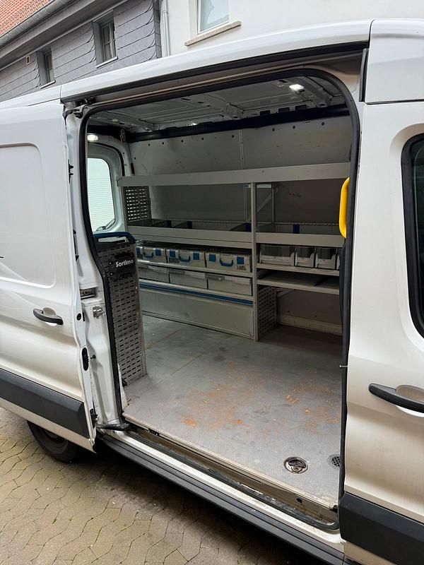 Gebraucht Ford Transit 105 PS (77 kW) 2018 Weiß Van / Kleinbus