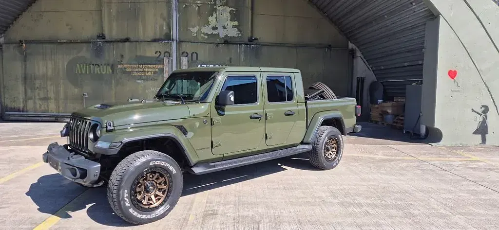 Gebraucht Jeep Gladiator Overland 264 PS (194 kW) 2021 Grün Pickup