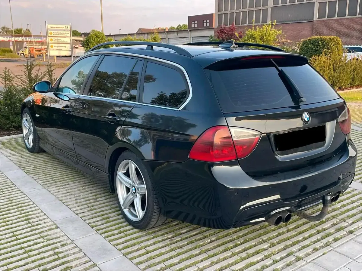 Gebraucht BMW 330 258 PS (189 kW) 2006 Schwarz Kombi