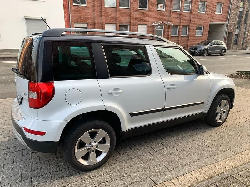 Gebraucht Skoda Yeti 105 PS (77 kW) 2015 Weiß SUV