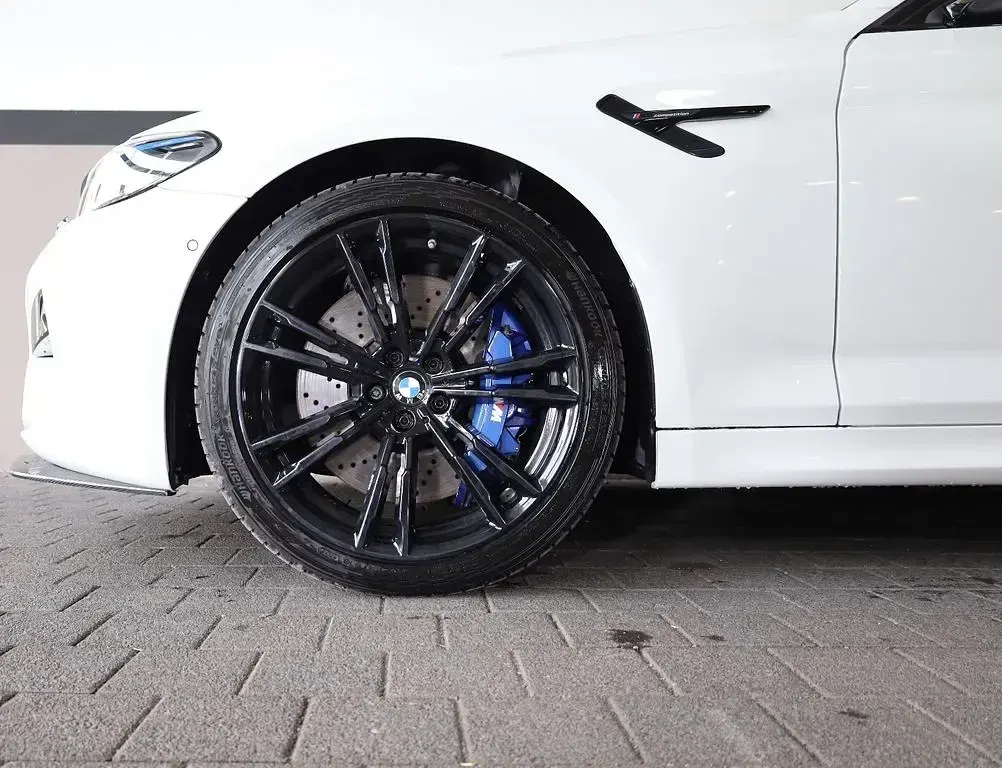 Gebraucht BMW M5 Performance 600 PS (441 kW) 2023 Weiß Limousine