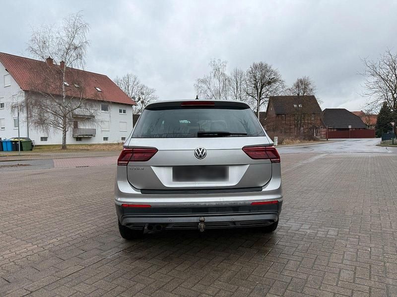 Gebraucht VW Tiguan Highline 179 PS (131 kW) 2016 Silber SUV