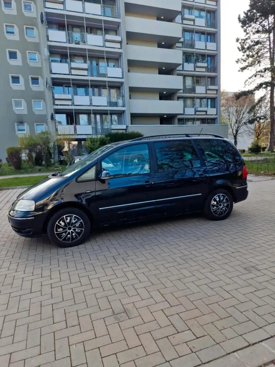 Brugt VW Sharan 140 HK (102 kW) 2008 Sort MPV