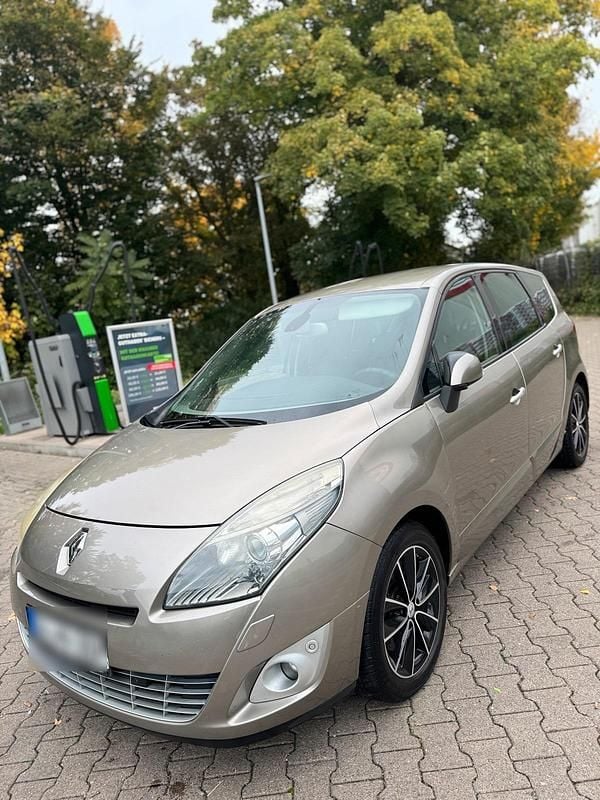 Braun Gebraucht 2011 Renault Grand Scénic III Van / Kleinbus | 3.700 € (Superpreis) - Bild 1/4