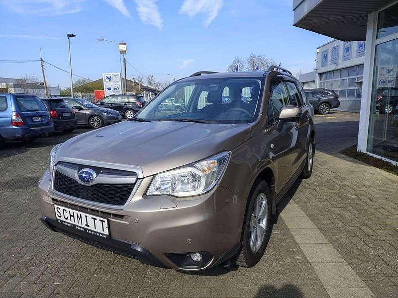 Gebraucht Subaru Forester Exclusive+ 147 PS (108 kW) 2016 Burnished bronze met SUV