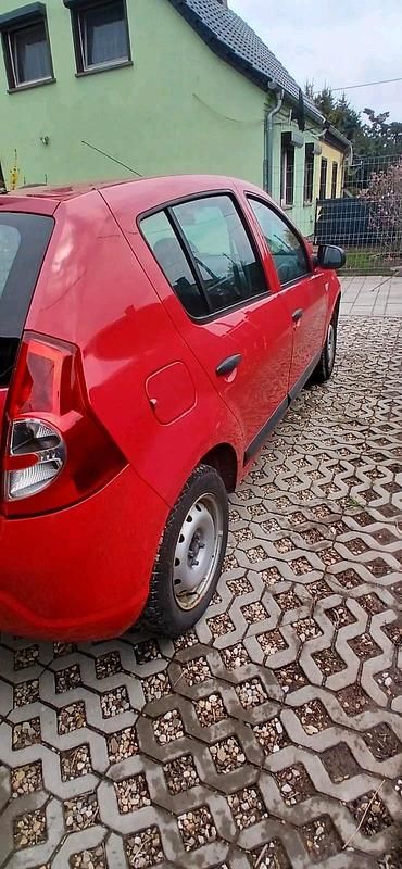 Second-hand Dacia Sandero 75 CP (55 kW) 2009 Roșu Hatchback