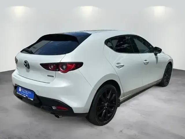 Gebraucht Mazda 3 Homura-Line 150 PS (110 kW) 2023 Ceramic (weiss) Limousine