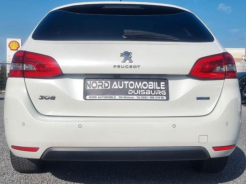 Gebraucht Peugeot 308 SW Allure 131 PS (96 kW) 2016 Weiß Kombi