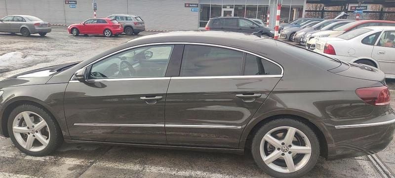 Gebraucht VW Passat 160 PS (117 kW) 2014 Grau Limousine