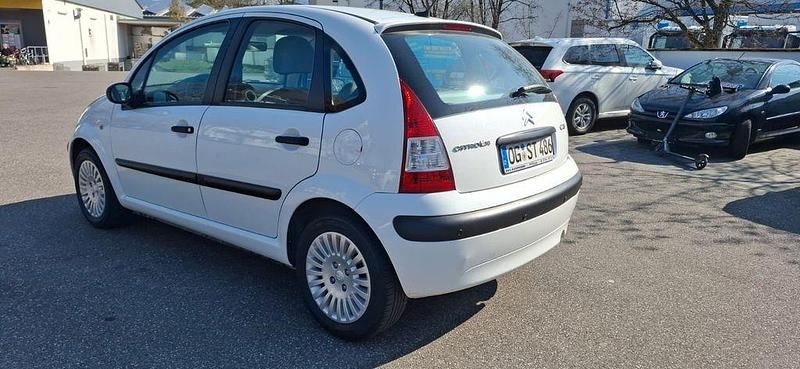 Gebraucht Citroën C3 Exclusive 73 PS (53 kW) 2007 Weiß Limousine