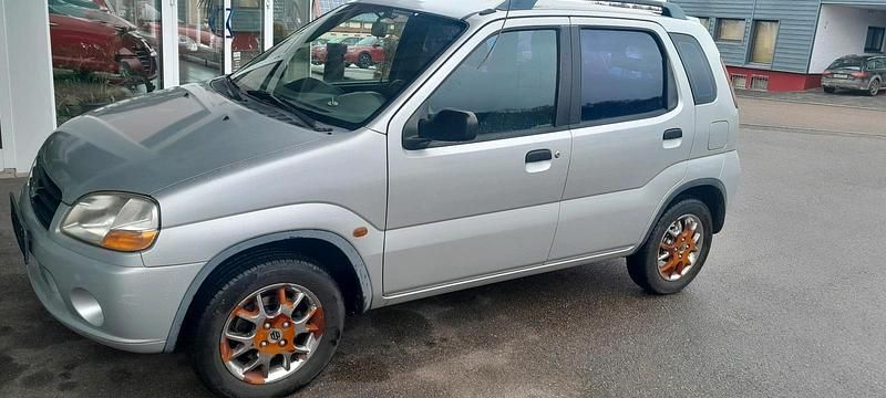 Gebraucht Suzuki Ignis 83 PS (61 kW) 2000 Silber Kleinwagen