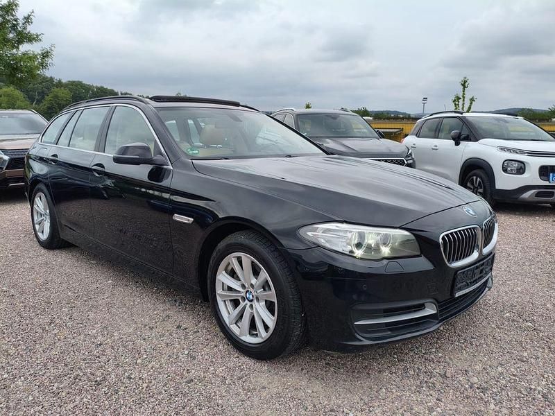 Schwarz Gebraucht 2014 BMW 520 Kombi | 12.950 € (Fairer Preis) - Bild 1/4