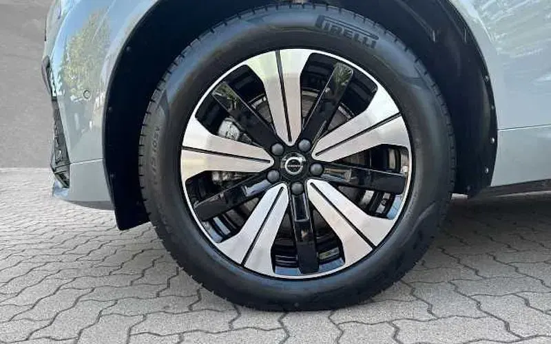 Gebraucht Volvo XC60 Plus 350 PS (257 kW) 2025 Grau SUV