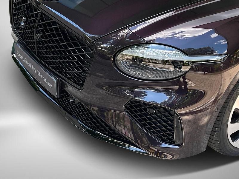 Usata Bentley Continental 680 CV (500 kW) 2025 Viola Berlina