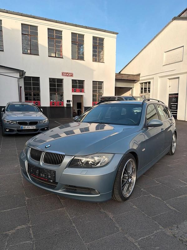 Second-hand BMW 325 Performance 218 CP (160 kW) 2006 Gri Break