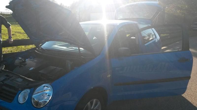 Blau Gebraucht 2002 VW Polo Kleinwagen | 500 € (Guter Preis) - Bild 1/2