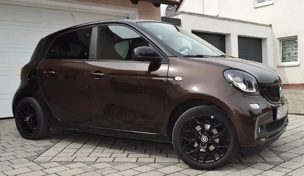 Gebraucht Smart ForFour 90 PS (66 kW) 2018 Braun Kleinwagen