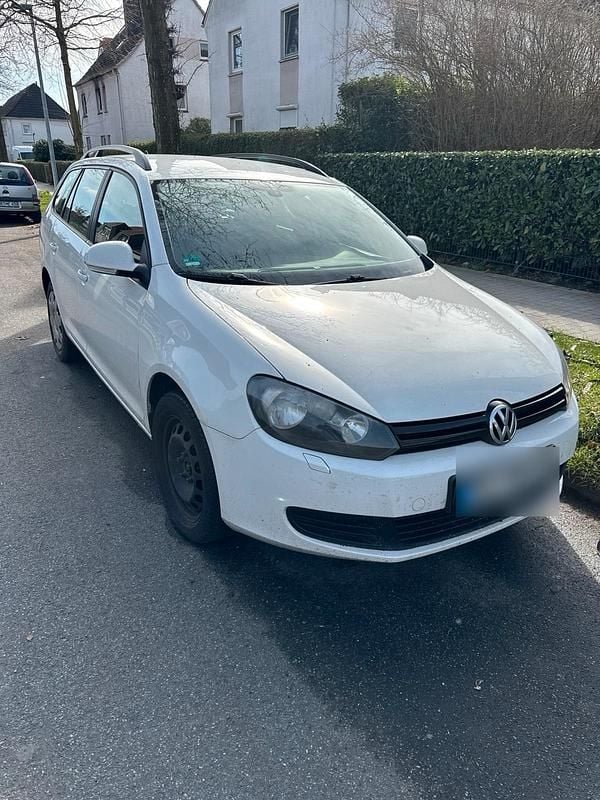 Gebraucht VW Golf VII 90 PS (66 kW) 2013 Weiß Kombi